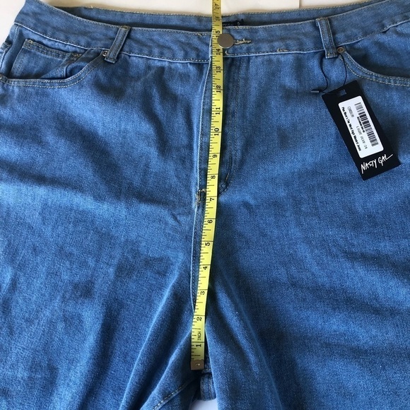 Nasty Gal Mom's The Word Plus High-Waisted Jeans Ripped Knee Size 20 - Picture 14 of 14
